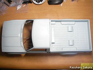 タミヤ ハイラックス・ハイリフト製作記 ～ ボディの完成